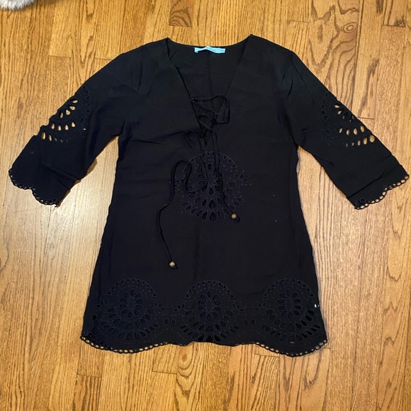 Swimsuit cover up - Picture 2 of 7